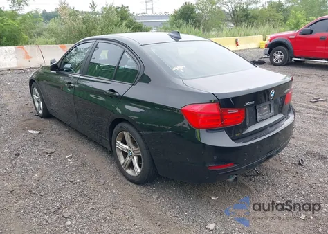 2013 BMW 320 I xDrive z USA, uszkodzony, nr VIN WBA3C3C50DF981850